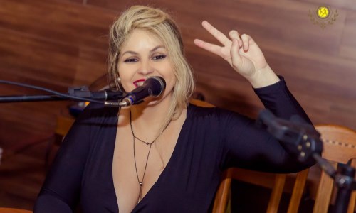 Cantora de Barra Mansa faz sucesso no ‘sertanejo feminino’